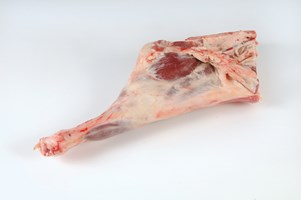 Leg and Chump – without aitch and tail bone Meat Cut Spec Step 1